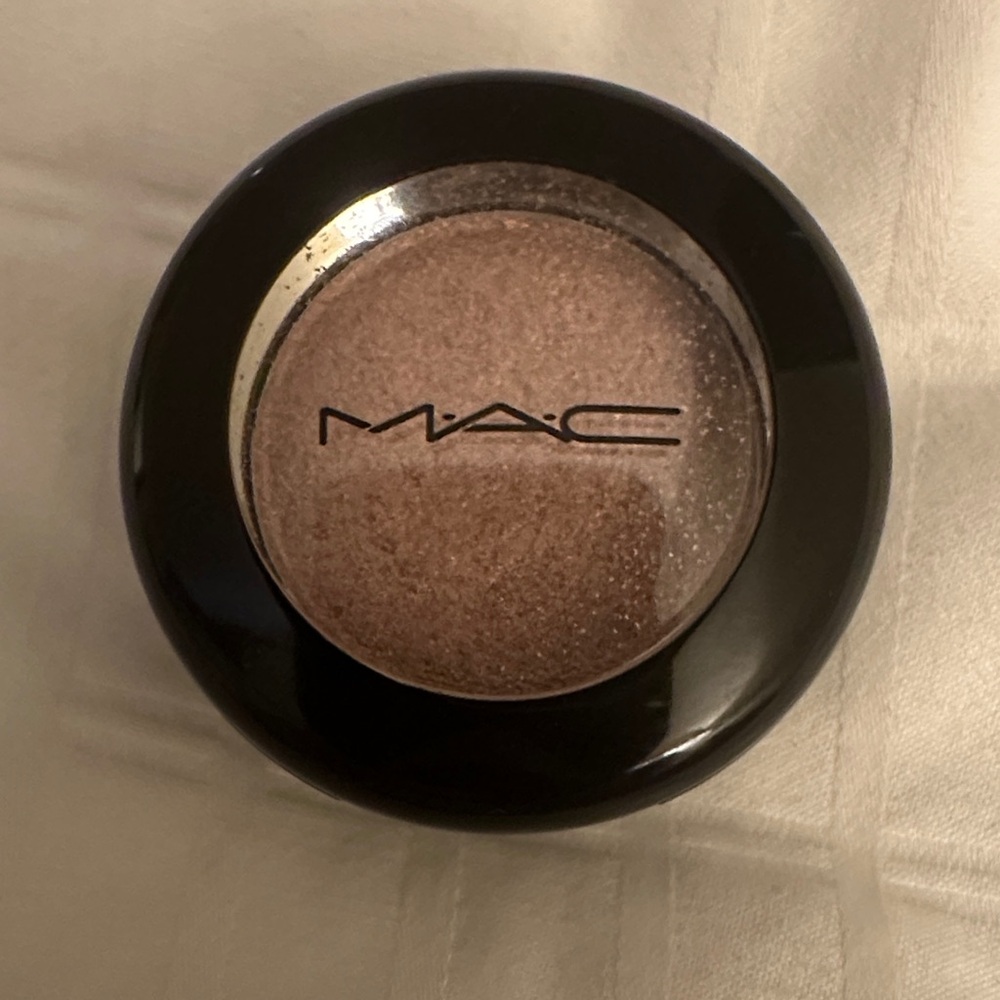 MAC Cosmetics Yes to sequins Eyeshadow